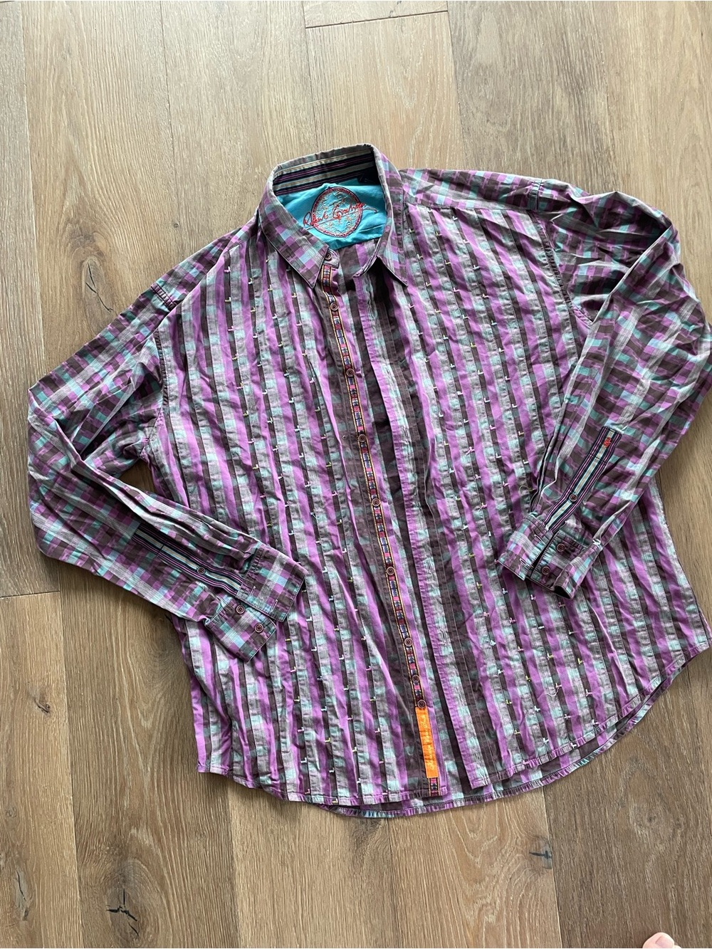 Robert Graham Men's Striped Button-Up Shirt Unique Embroidered Front